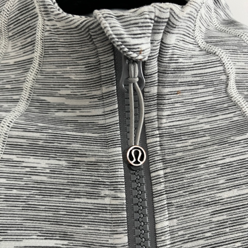 Lululemon Define Jacket - Picture 2 of 2